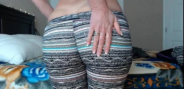  Perfect Milf Ass Models Yoga Pants Jess Ryan